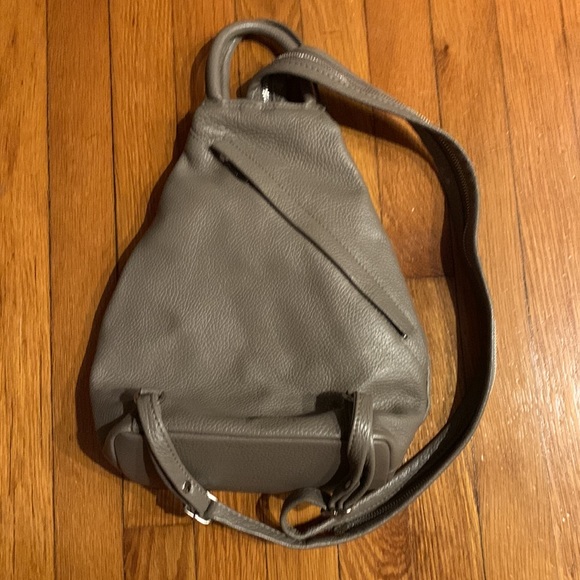 Assymetrical Convertible Grey Pebbled Leather Valentina Italia Bag - Picture 4 of 8